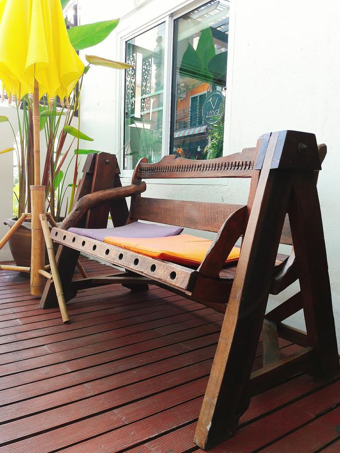 V Lodge Chiang Mai Exteriör bild